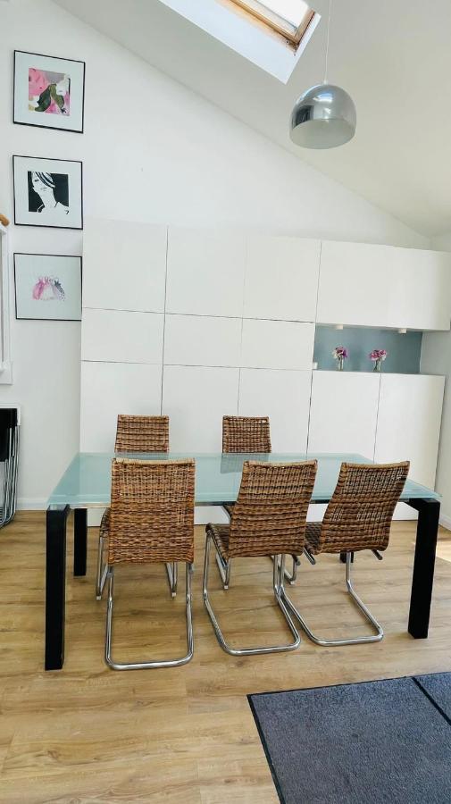 Modern City Centre House Galway Exterior foto